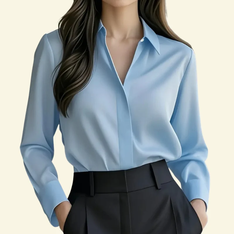 Women's Shirt with Classic Collar and Clean Design