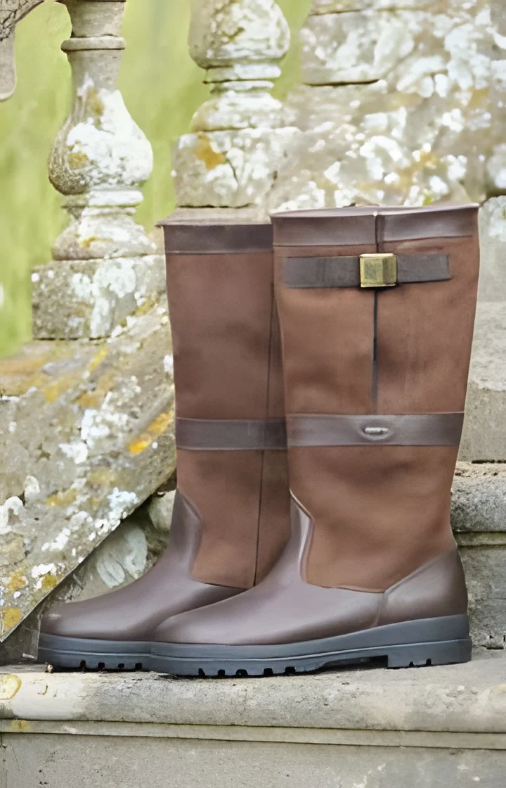 Dubarry Duncannon, walnut