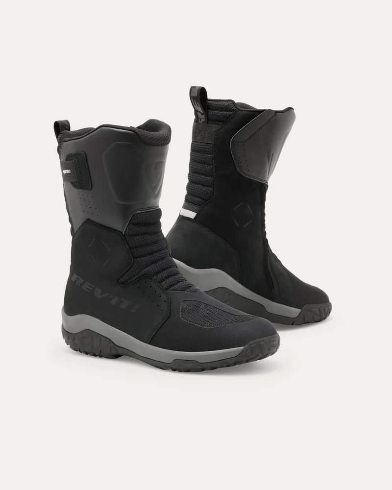Boots Boundless H2O | Black