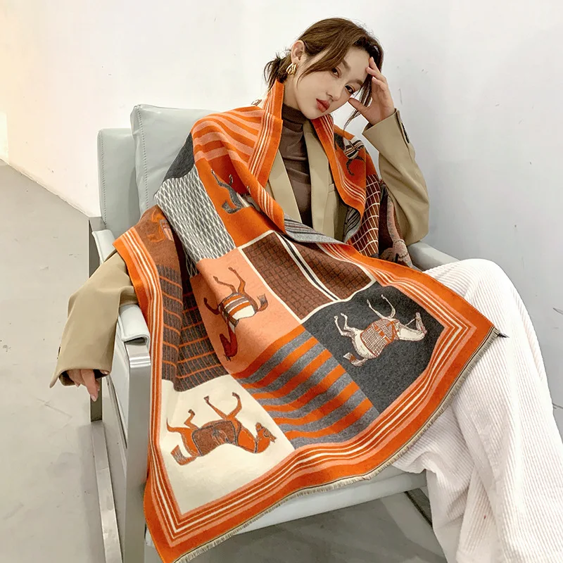 Equestra Winter Sjaal – Luxe Dames Sjaal met Paardprint, Zachte Stof & Elegante Warme Stijl voor de Winter