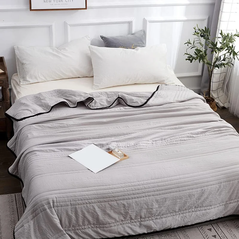 Breathable Cooling Blanket for Warm Nights